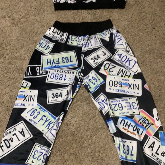 2 piece set - Picture 2 of 5